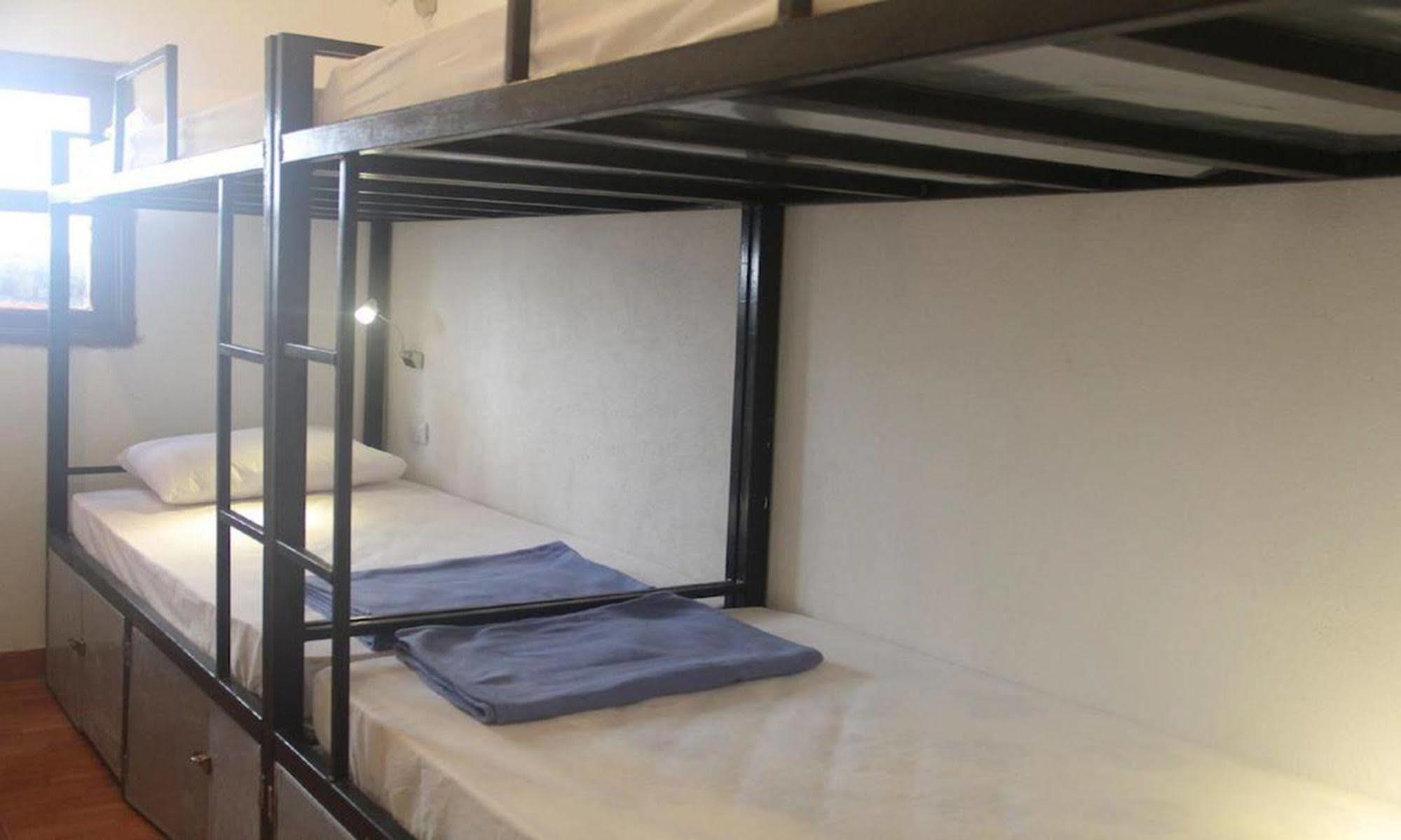 Lpq Backpackers Hostel Luang Prabang Exterior foto